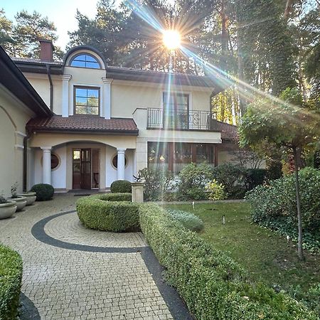 Luxury Villa Indoor Pool Warsaw Magdalenka Luaran gambar