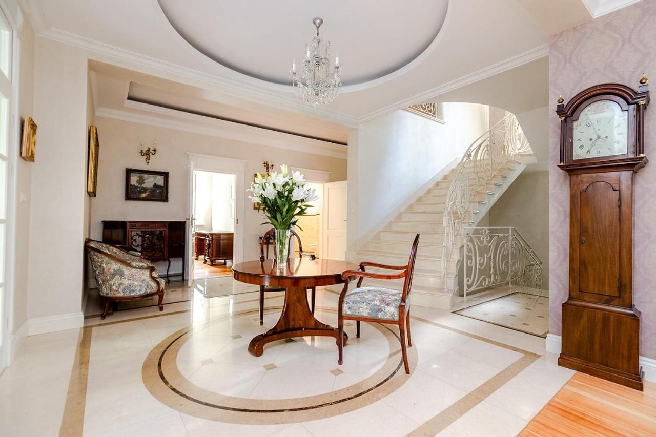 Luxury Villa Indoor Pool Warsaw Magdalenka Luaran gambar