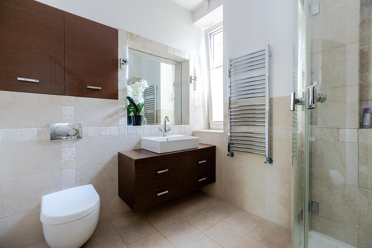 Luxury Villa Indoor Pool Warsaw Magdalenka Luaran gambar